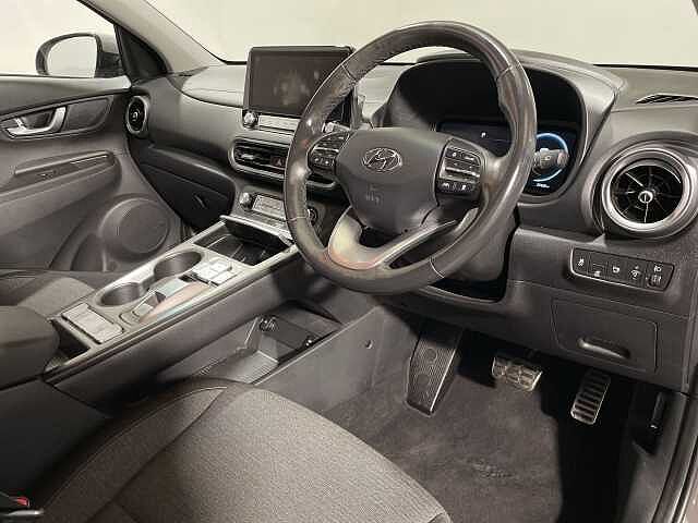 Hyundai KONA 100kW SE Connect 39kWh 5dr Auto