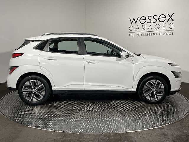 Hyundai KONA 100kW SE Connect 39kWh 5dr Auto