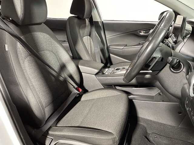 Hyundai KONA 100kW SE Connect 39kWh 5dr Auto