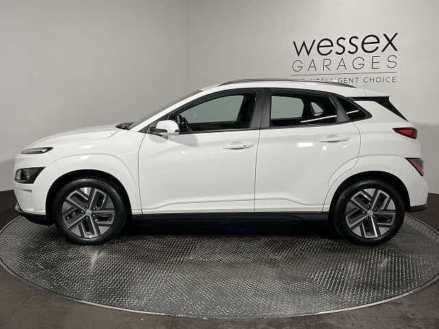 Hyundai KONA 100kW SE Connect 39kWh 5dr Auto