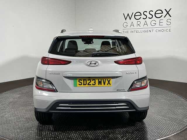 Hyundai KONA 100kW SE Connect 39kWh 5dr Auto