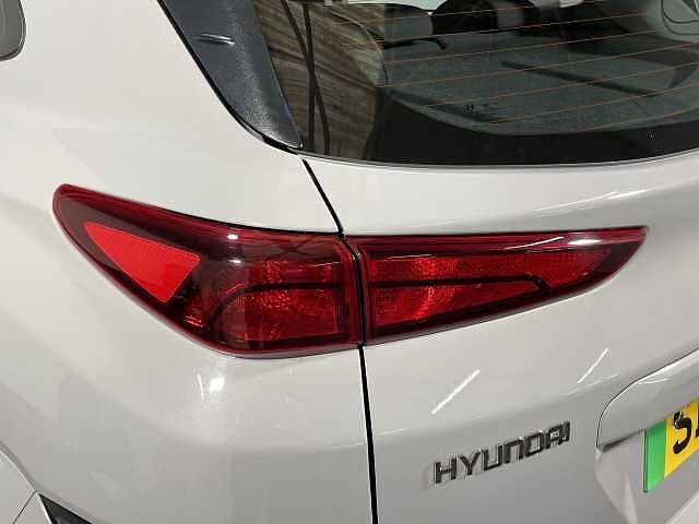 Hyundai KONA 100kW SE Connect 39kWh 5dr Auto