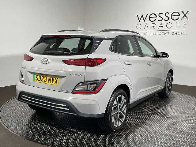 Hyundai KONA 100kW SE Connect 39kWh 5dr Auto