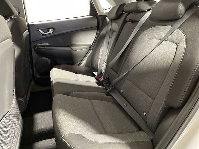 Hyundai KONA 100kW SE Connect 39kWh 5dr Auto