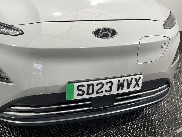 Hyundai KONA 100kW SE Connect 39kWh 5dr Auto